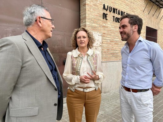 Torrent baja la contribución mientras la oposición habla de subida del agua