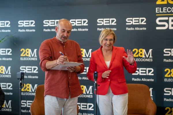 PSOE y EU plantean descuentos del IVTM al coche eléctrico y recargar el IBI a pisos vacíos en Alicante