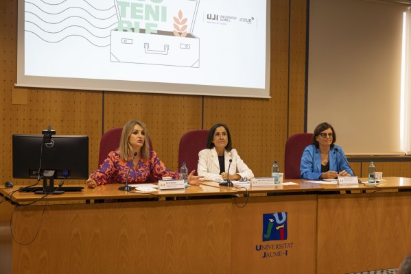 L'Aula Intur de Turisme reuneix en l'UJI un centenar de persones en la seua primera jornada