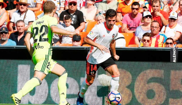 La RFEF reacciona y cambiará el reglamento tras el golpe de calor que sufrió Gayà