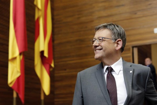 Puig pide un acuerdo a todos los grupos de Les Corts para reabrir RTVV
