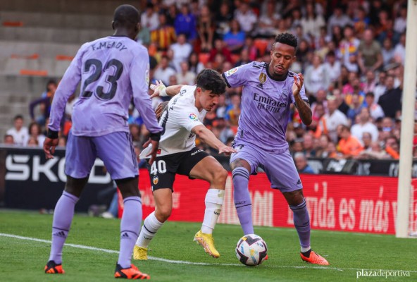 Militao, citado el 21 de noviembre para declarar por los insultos racistas en Mestalla
