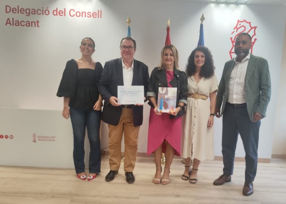 A vueltas con el festivo del 24 de junio en Alicante: el Consell da por salvadas las visitas a Fogueres   