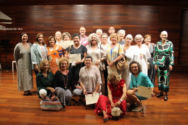 Mayoría de mujeres y récord de inscritos en la inauguración del curso 'UNED Sénior' en Almassora