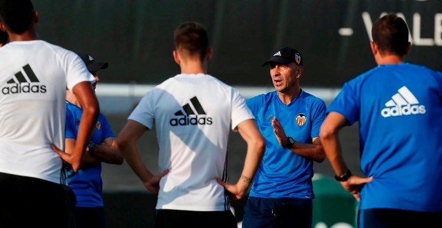 Ayestarán resguarda al equipo y opta por no dar pistas al Athletic