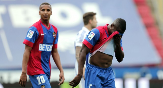 El Levante es arrollado por la Real Sociedad y sigue en descenso
