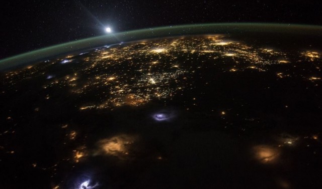 La exposición a la luz nocturna aumenta el riesgo de trastornos psiquiátricos