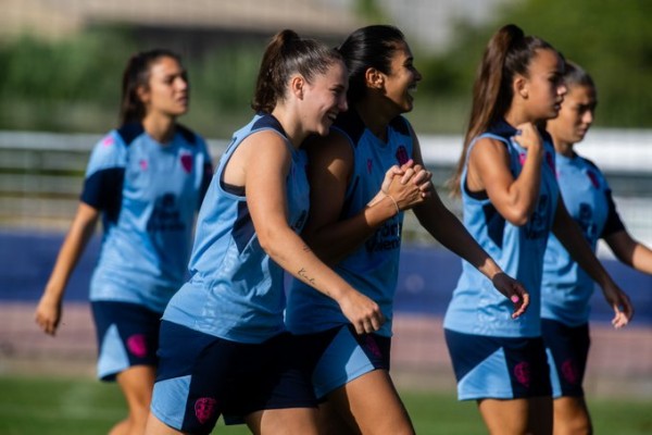 El Levante quiere seguir arriba a costa del Levante Las Planas