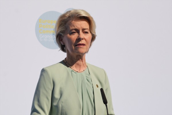 Von der Leyen y Metsola transmiten desde Israel su solidaridad tras el ataque de Hamás