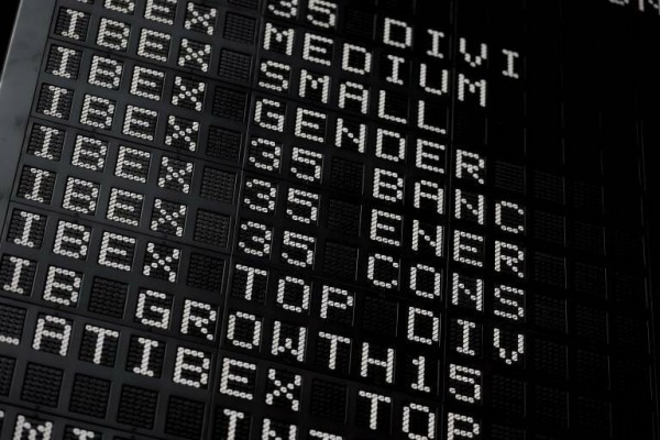El Ibex 35 no logró presentar un balance semanal positivo por cuatro centésimas de punto