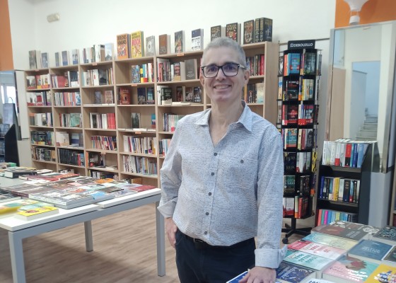 Abre en València Vuelo de Palabras, una librería en “constante construcción”