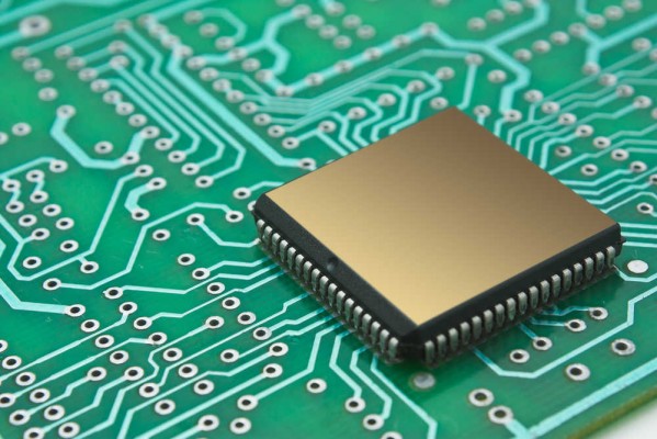 Investigadores valencianos diseñan chips con mayor capacidad de procesamiento