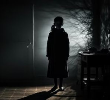 Sombras en la noche: ¿visitas de seres queridos? 
