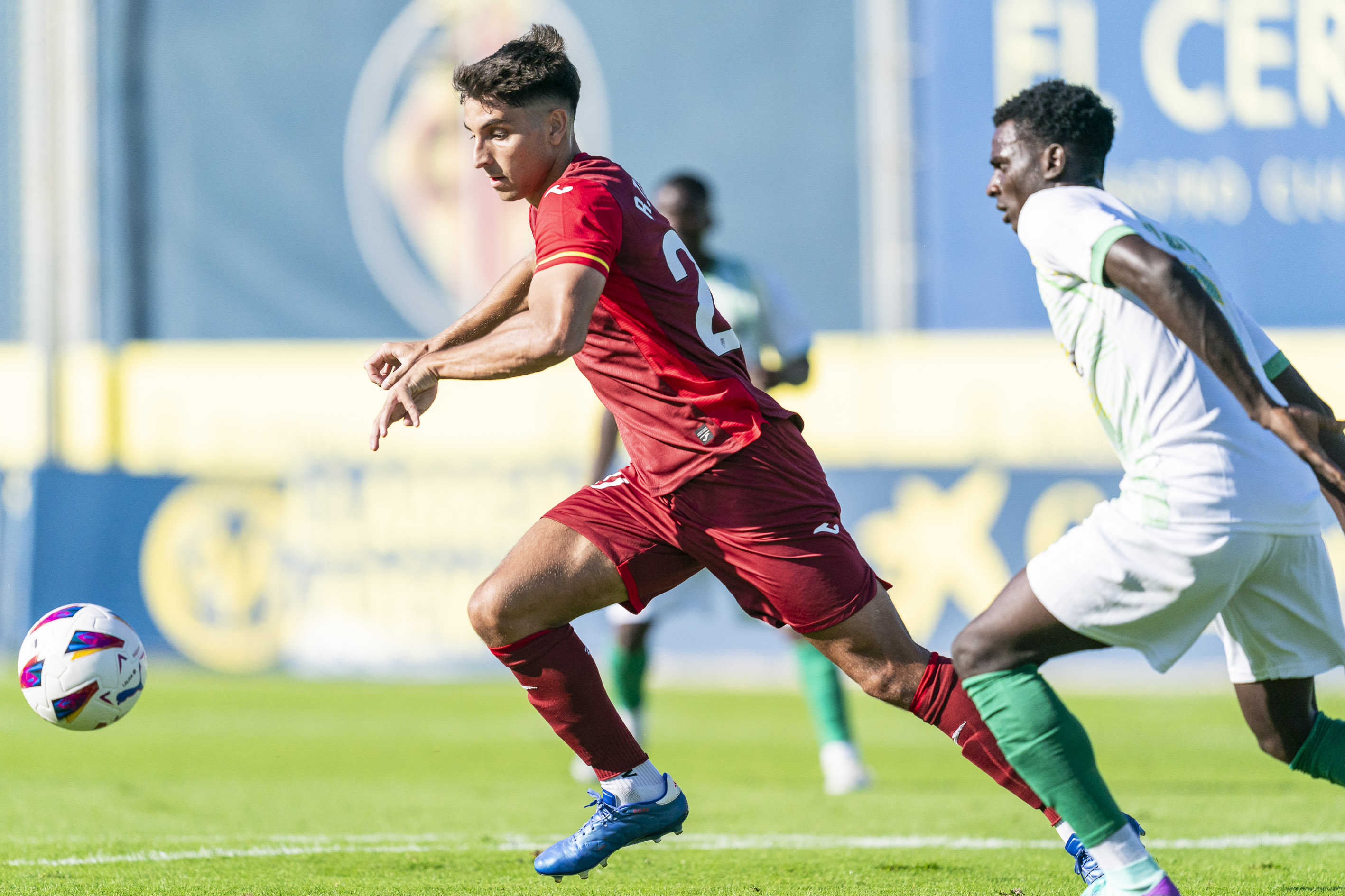 El Villarreal cierra la semana de entrenamientos goleando al City Abuja de Nigeria