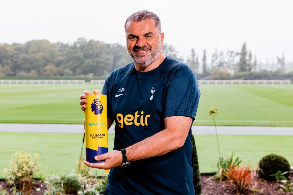 Postecoglou redondea su inicio con el premio a mejor entrenador de septiembre en la Premier League