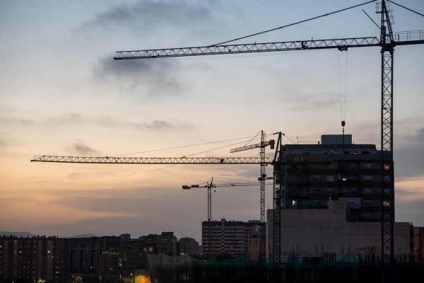 La construcción crece un 68% hasta septiembre en Alicante: 6.913 viviendas nuevas
