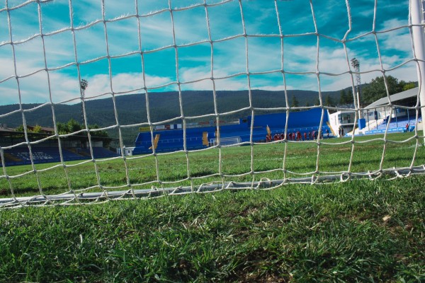 El Alcoyano estrenará césped este sábado tras la resiembra de El Collao
