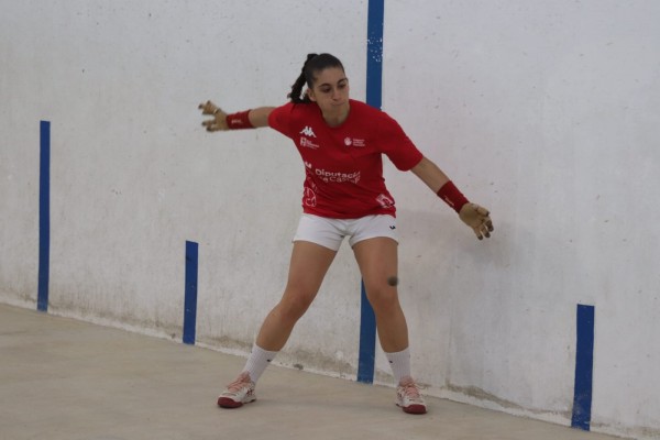 La parella d'Aida i Mar lidera la classificació de la II Copa Diputació de Castelló de raspall femení 