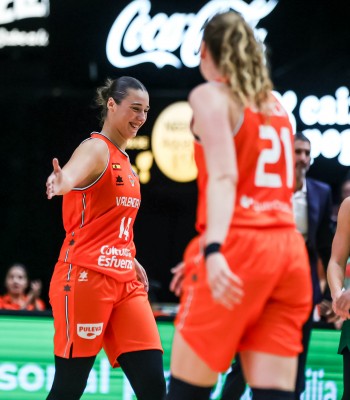 El Valencia suma sin brillar, sin sufrir y con Allen su primer triunfo europeo