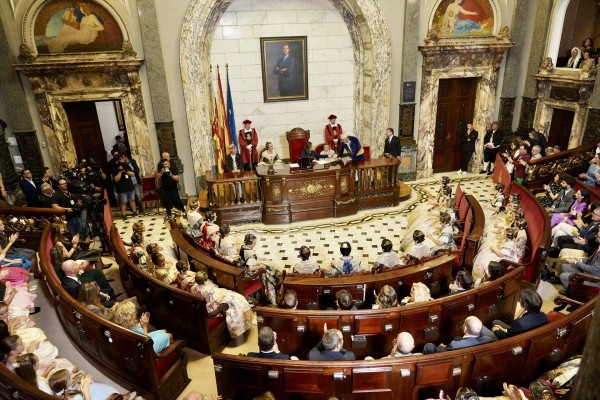 Mª Estela Arlandis y Marina García, proclamadas falleras mayores: 