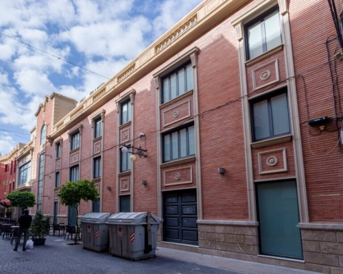 El CEU ha pagado cuatro millones de euros por el antiguo inmueble de Capitolio y Zara en Elche
