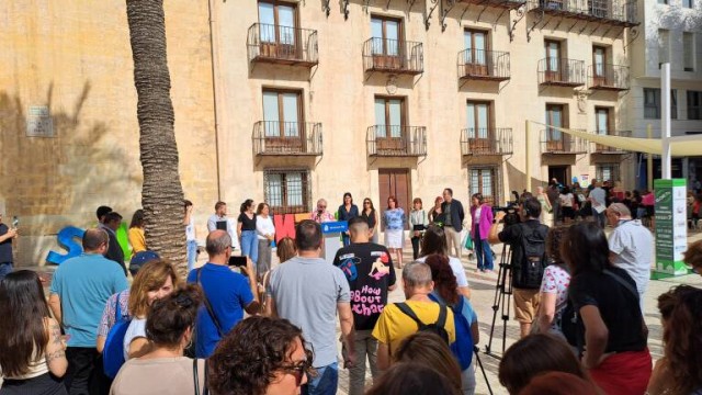 El PSOE de Elche pide volver a las charlas educativas de salud sexual, Ruz responde: 