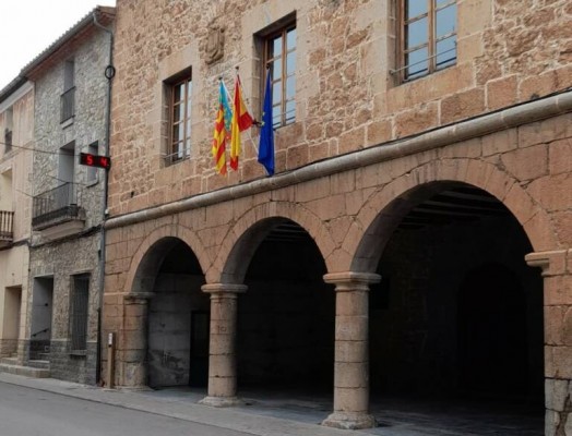 El Toro impulsa una comunidad energética para garantizar electricidad gratuita a sus vecinos