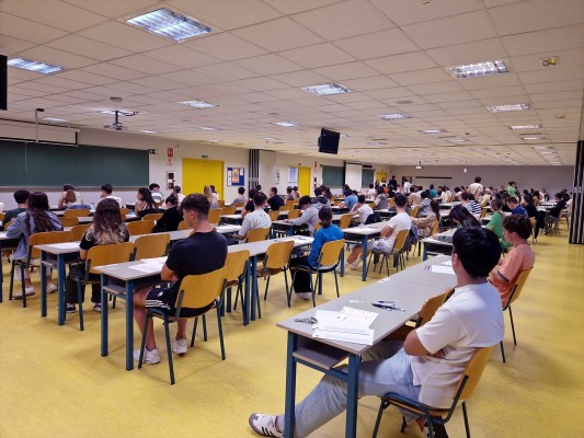 Los alumnos elegirán entre Historia de España o de la Filosofía en la EBAU de 2024