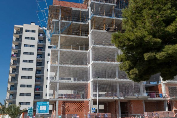 El arquitecto Javier Boix diseñará el quinto inmueble de San Antón en Elche, de once plantas