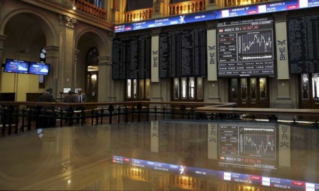 El Ibex 35 abre a la baja y se deja tras de sí los 8.700 puntos