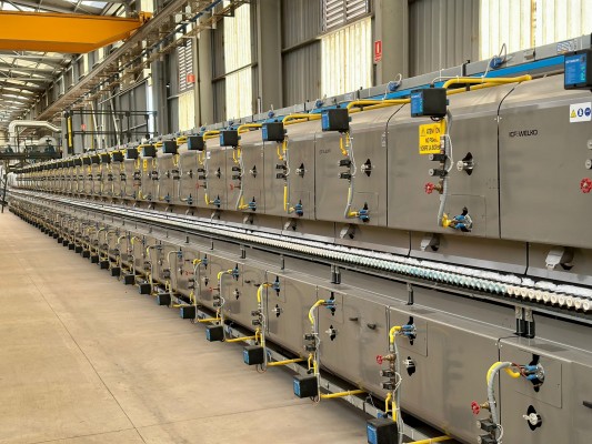 ICF & Welko pone en marcha un nuevo horno de gran formato en la planta de Techlam de Levantina