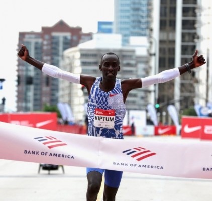 Kelvin Kiptum: récord mundial en Maratón de Chicago