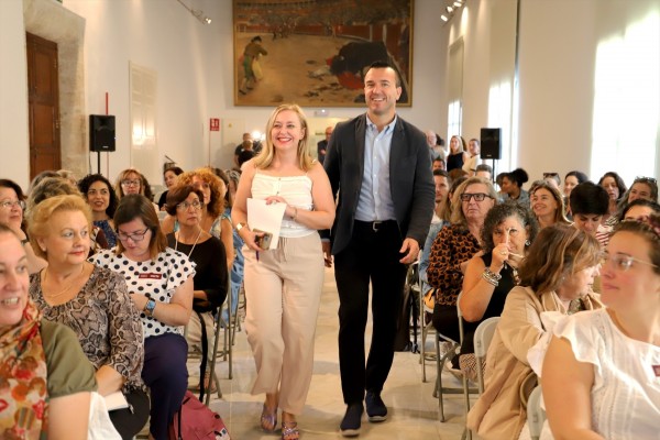 La Diputación de Valencia duplica las ayudas de igualdad a las asociaciones de mujeres
