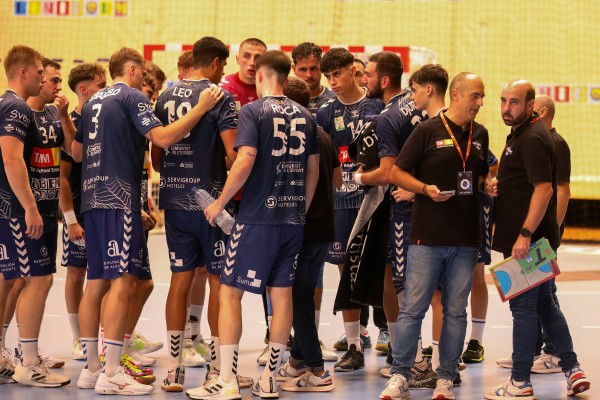 El TM Benidorm afronta el debut en la Copa en Aranda pendiente de Lautaro Robledo
