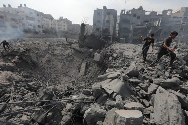 El Ejército israelí afirma haber recuperado el control de la frontera con la Franja de Gaza
