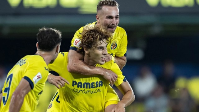 El Villarreal B se da un festín de golazos para tumbar al líder 