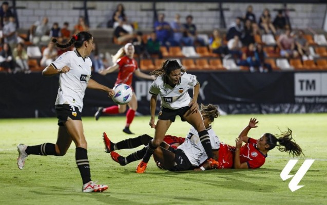 El Valencia reacciona y saca un punto ante Levante Las Planas