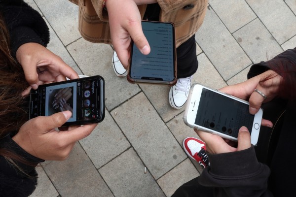 Cuanto antes un teléfono móvil, ¿mejor?