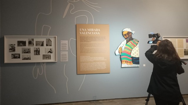 La exposición sobre Joan Fuster del Centre del Carme viaja a Barcelona 