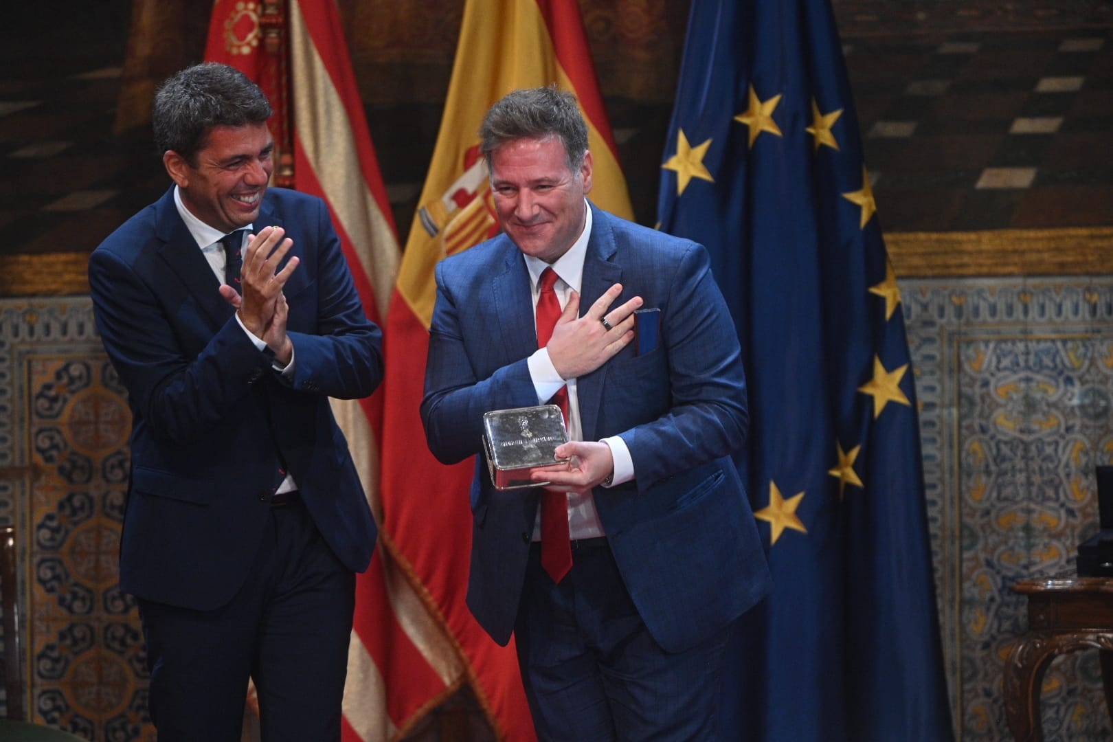 Carlos Latre, Marta Linares y Reyes Martí, homenajeados con motivo del 9 d'Octubre