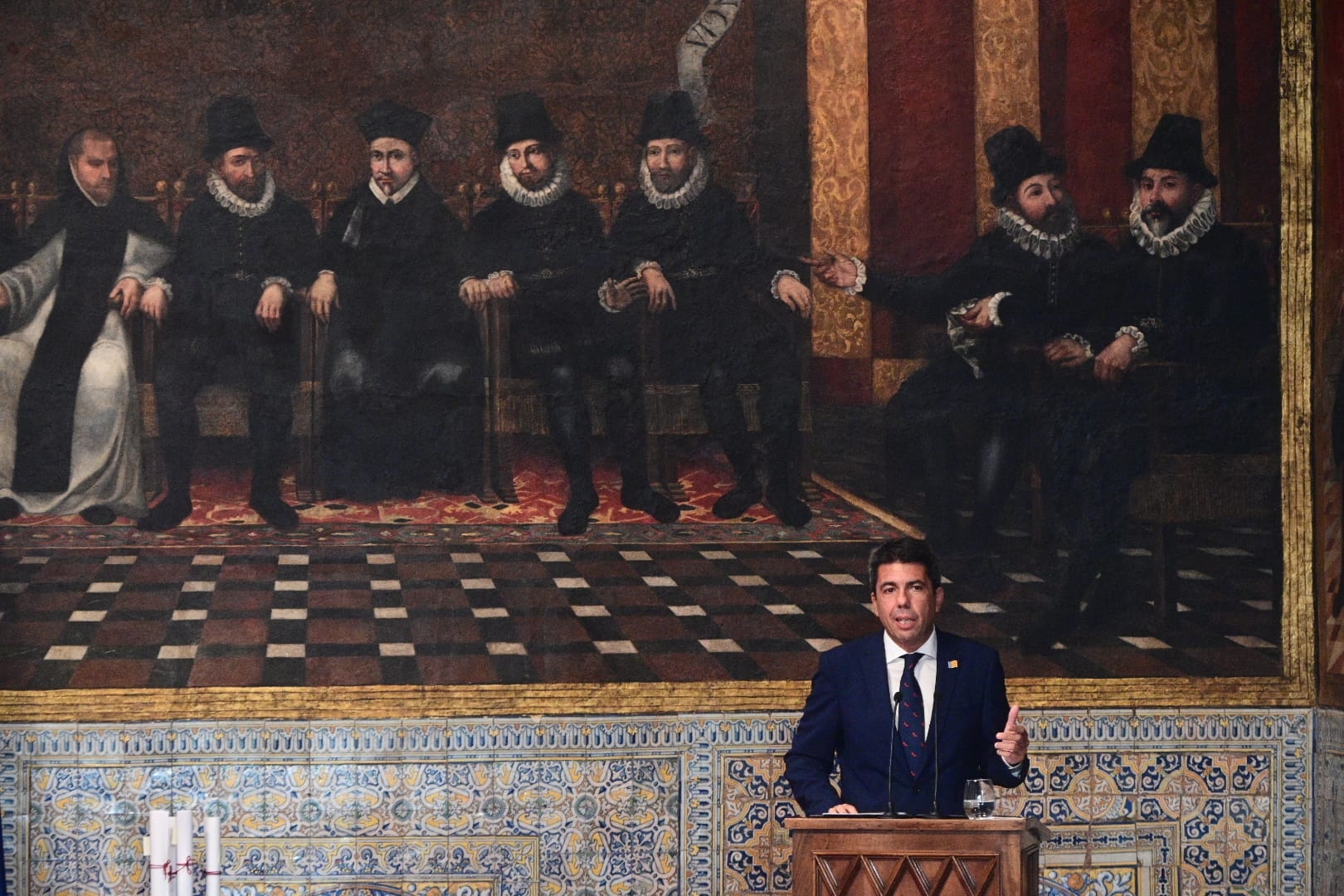 PSPV y Compromís ven el discurso de Carlos Mazón 