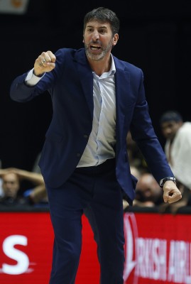 Mumbrú: “Sería una locura y una temeridad ir a Israel a jugar, hay que ser honestos”

