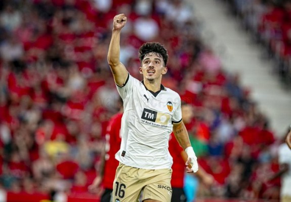 El Valencia saca el cuello y empata en Mallorca