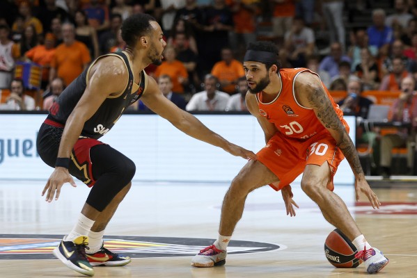 El Valencia Basket gana la primera batalla de la Euroliga