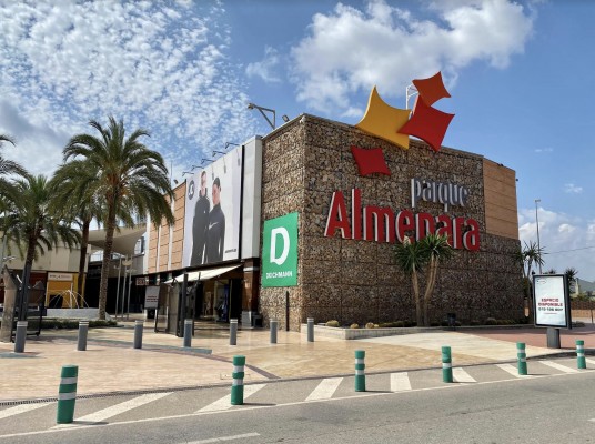 'Boom' de aperturas en el Parque Almenara de Lorca: aterrizan las macrotiendas de Leroy Merlín y Primark