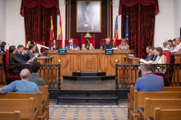 La vida en y fuera del gobierno de Elche: asumiendo la realidad de la administración y la herencia de la gestión 