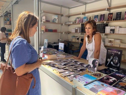 Arranca la Feria del Libro de Murcia con 83 casetas en el paseo Alfonso X El Sabio