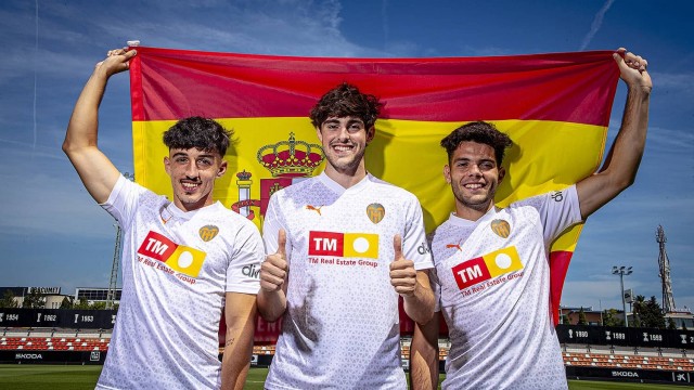Javi Guerra, Diego López y Fran Pérez: la tripleta de talento joven del Valencia repite con España sub-21