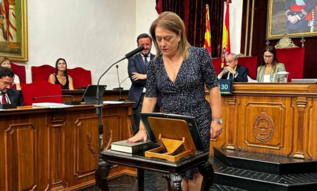La nueva edil del PP Caridad Martínez tendrá dedicación parcial al 75%