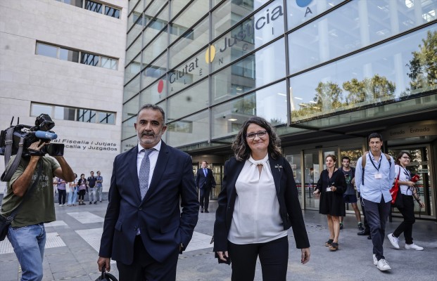 Levantan el secreto de la segunda pieza secreta por los correos de colaboradores de Oltra